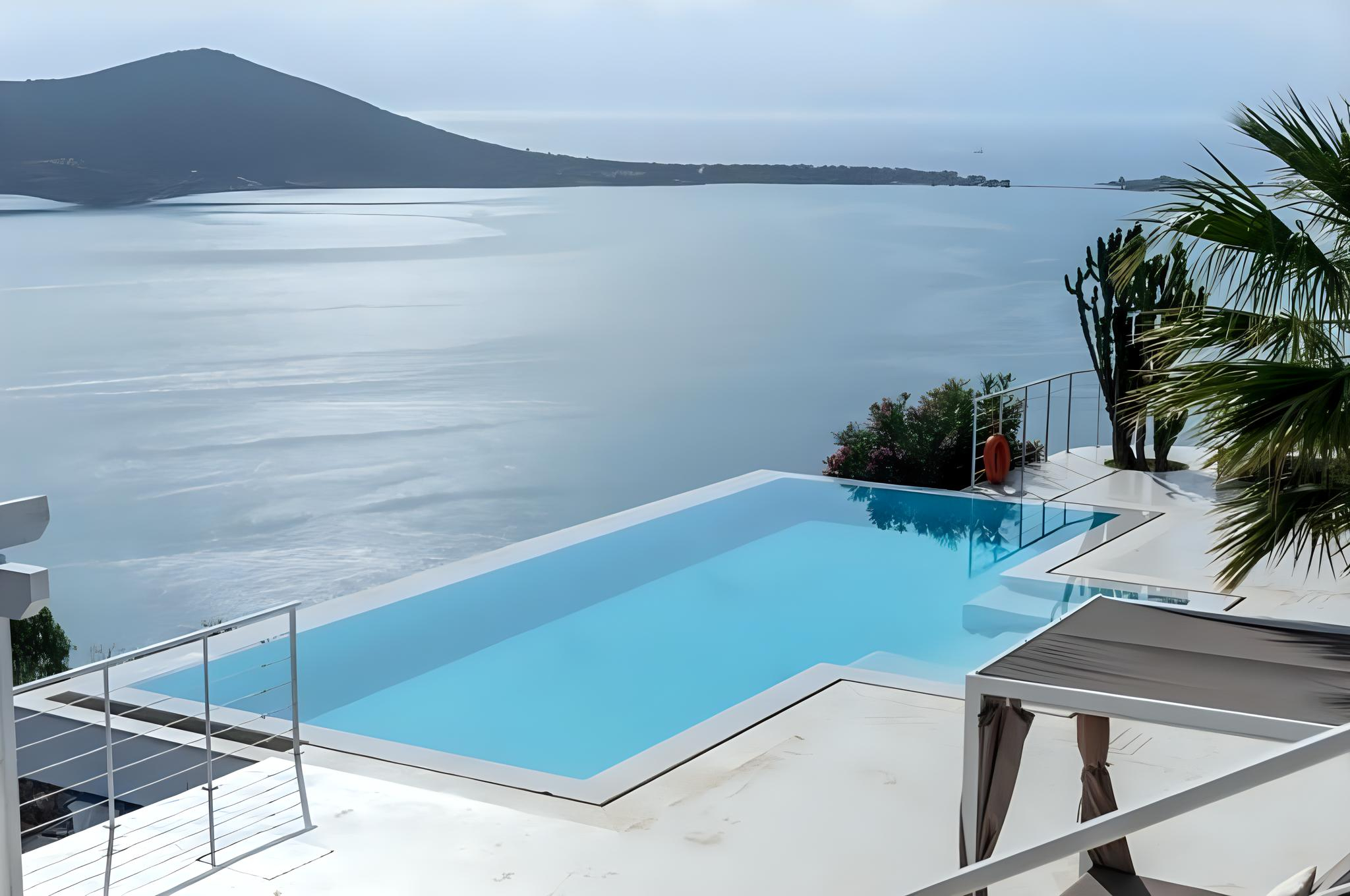 Villa de luxe à Elounda avec vue sur la mer - piscine et design exclusif en Crète